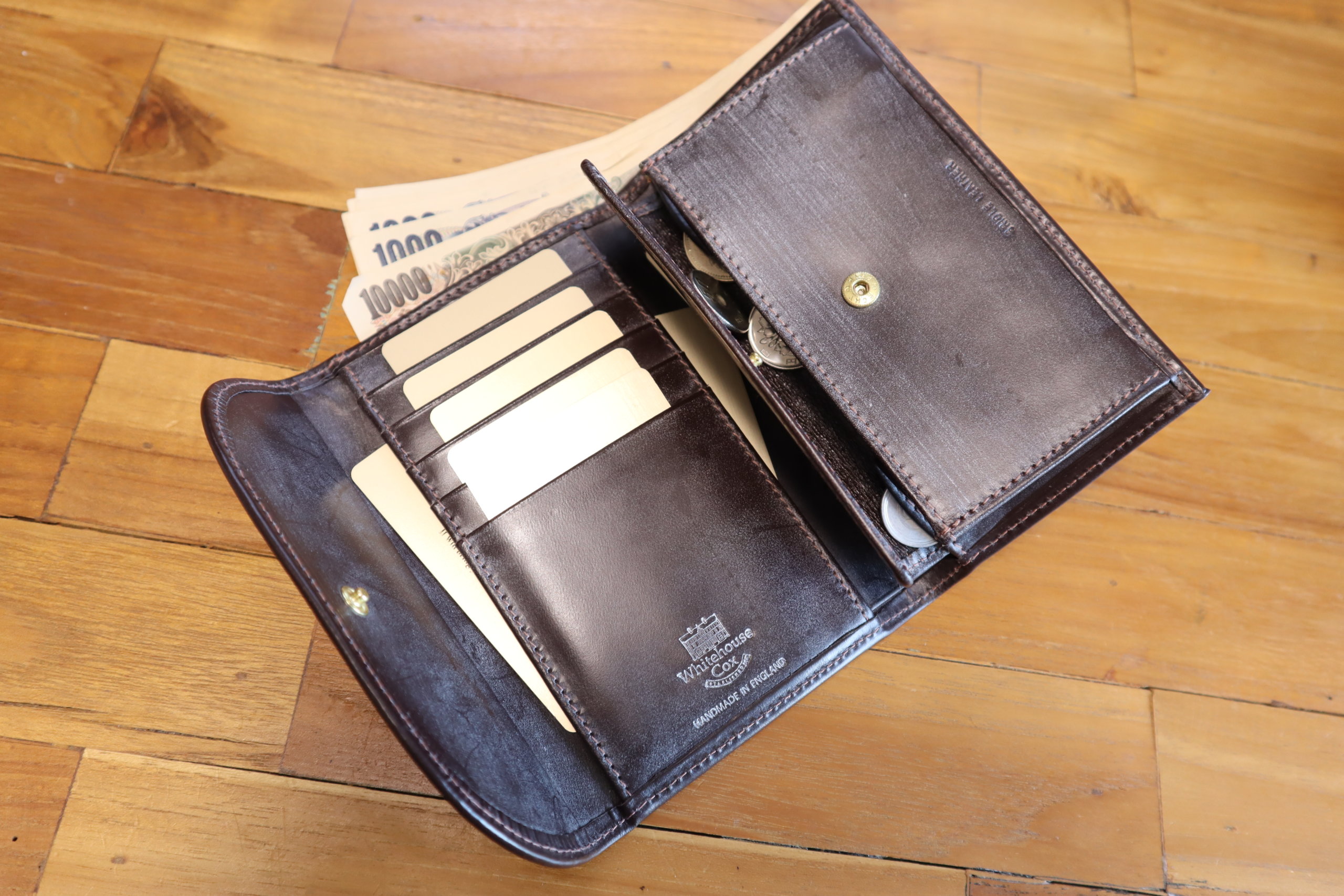 レビュー】ホワイトハウスコックスのブライドル三つ折り財布『S7660』【メンズ財布の決定版】｜モノログ-mono log-