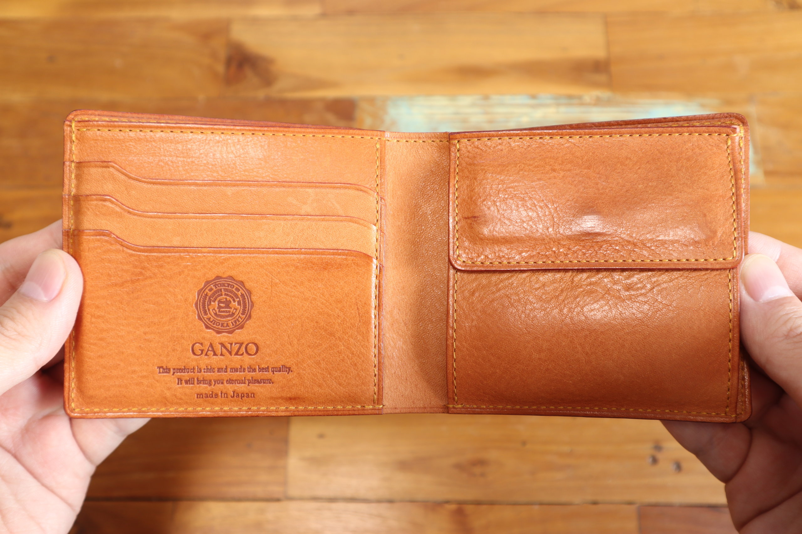 ファッション小物GANZO ミネルバナチュラル 薄型二つ折り財布