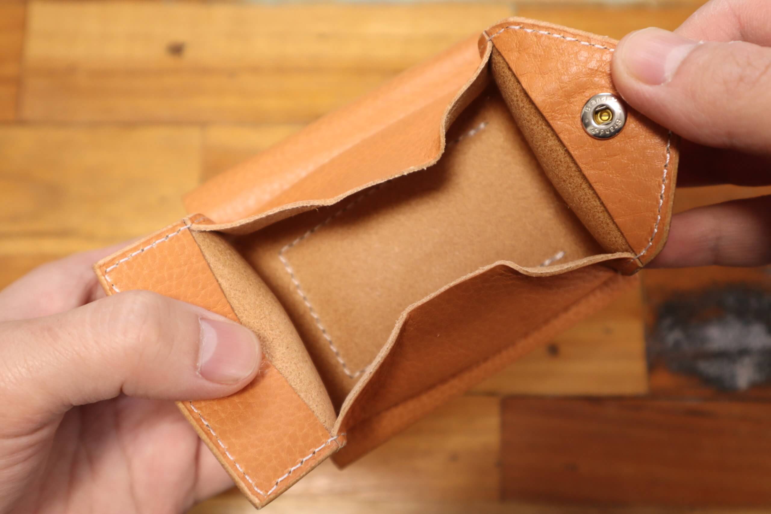 レビュー】エンダースキーマの三つ折り財布『trifold wallet 